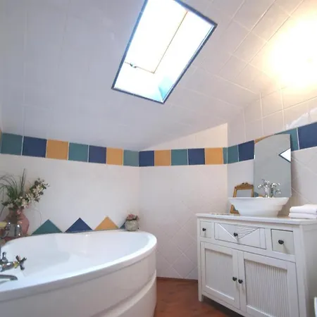 Chambres D'hotes Domaine De La Rose Des Vents Bed & Breakfast