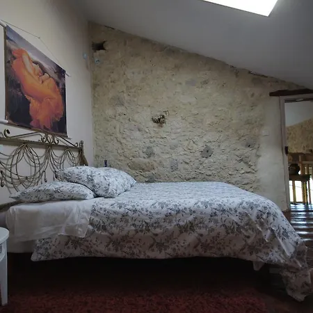 Chambres D'hotes Domaine De La Rose Des Vents Bed & Breakfast Castelnau-sur-lʼAuvignon
