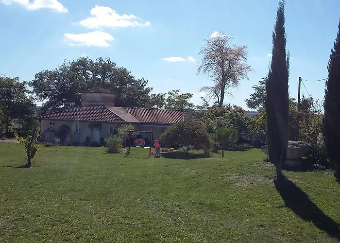 Bed & Breakfast Chambres D'hotes Domaine De La Rose Des Vents Castelnau-sur-l'Auvignon