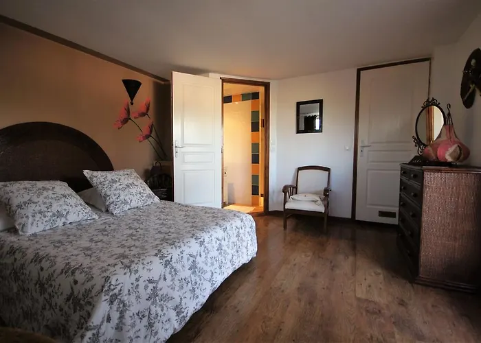 Chambres D'hotes Domaine De La Rose Des Vents Castelnau-sur-l'Auvignon